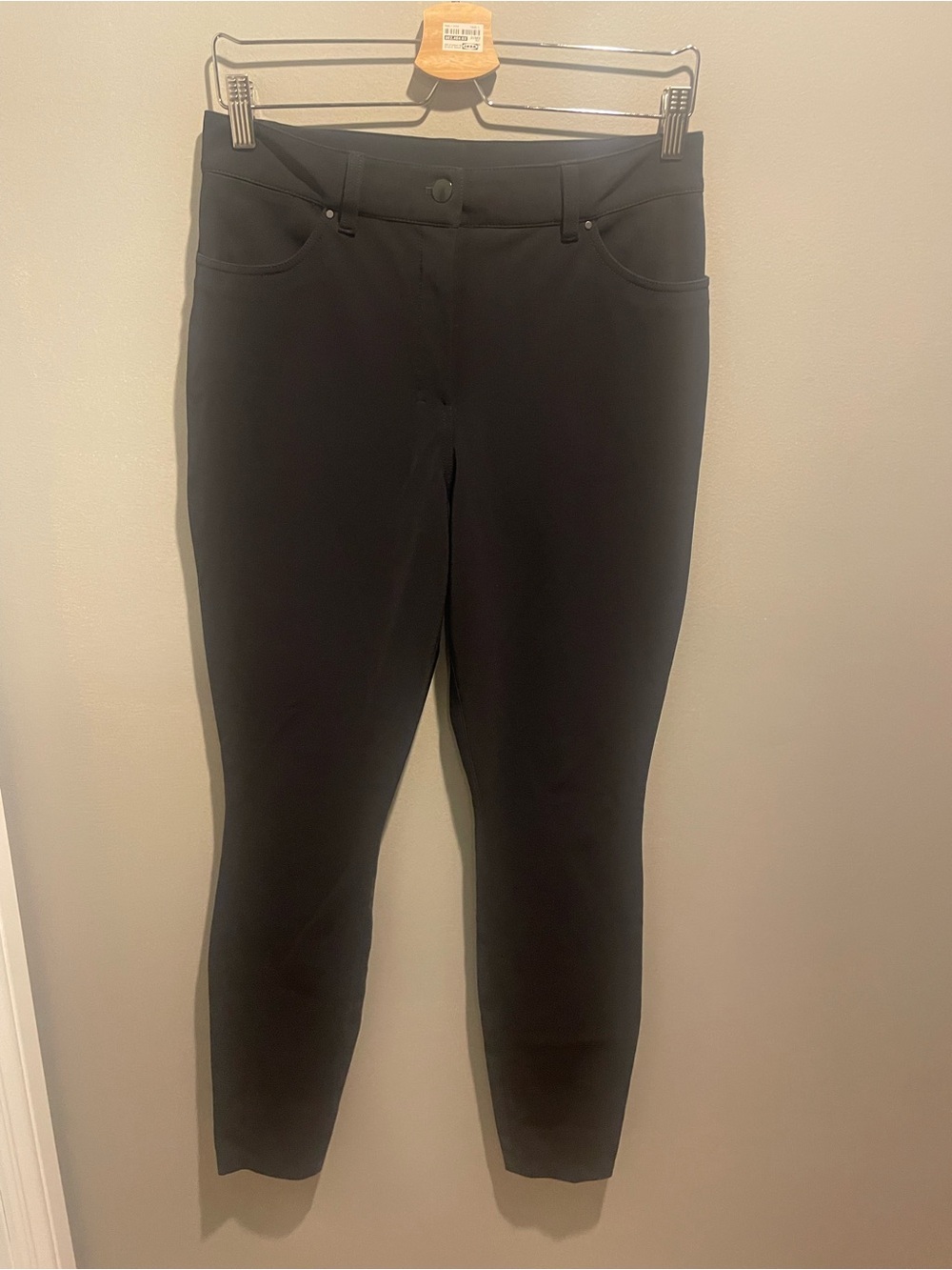 Lululemon women’s Black Slim Skinny straight Pants